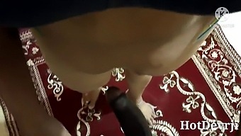 Young Indian Boy Receives Oral Pleasure From Mature Woman