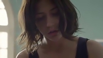 Адель Экзархопулос В Горячей Встрече (2016)