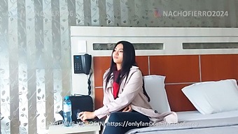 A Stunning Innocent Girl'S First Porn Audition - Her Facial Expression Is Outstanding