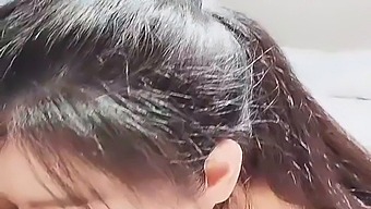 Spermslugning Og Ekstrem Gagging I Hd-Videoer Af Deepthroat Blowjob