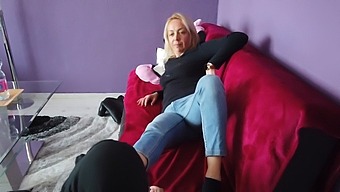 A Blonde Woman'S Introduction To Foot Fetishism