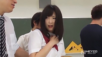 구초구초 시리즈에서 이 이노우에의 감각적인 마사지 - 캠페인 걸의 경험