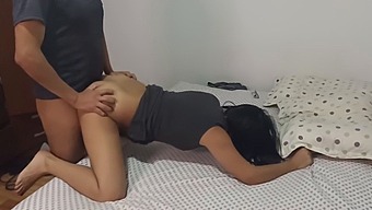 Meu Vizinho Faz Sexo Em Minha Casa Enquanto Meu Cônjuge Está Fora No Trabalho
