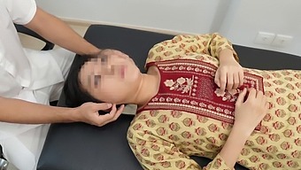 Petite Indian Babe Gets A Sensual Massage From An Amateur Masseur